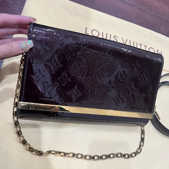 Louis Vuitton Monogram Vernis Ana Clutch - Picture 2 of 11